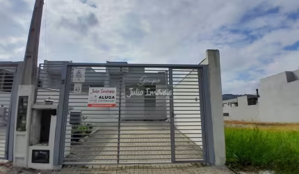 Casa para alugar com 2 quartos na Santa Terezinha