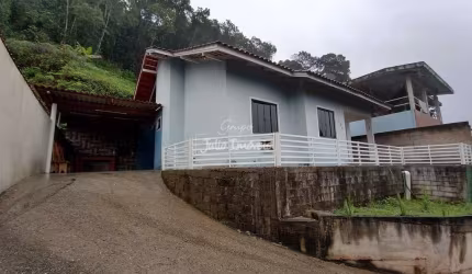 Casa 2 dormitórios 2 vagas na Azambuja Brusque
