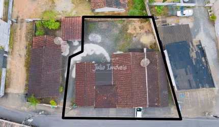 Sala comercial e Casa Azambuja Brusque