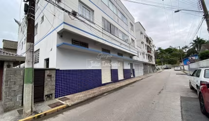 Galpão no Centro de Brusque para alugar