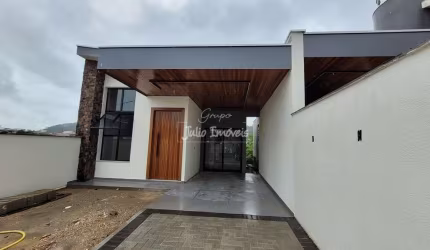 Casa baixa 3 dormitórios  Rio Branco Brusque