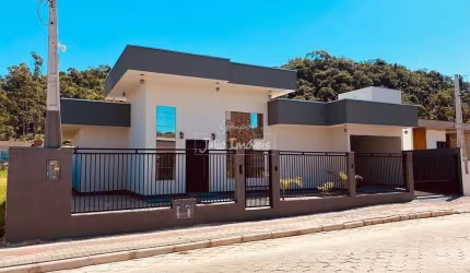 Casa 1 suíte 2 demi suítes em Guabiruba Sul