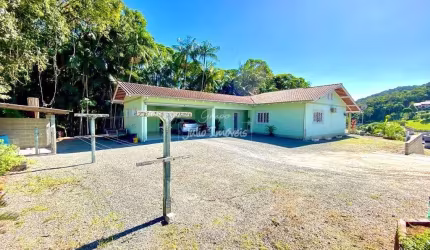 Terreno 5.000 m² com casa no Guarani Brusque