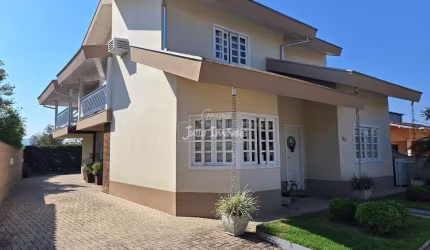 Casa 4 quartos 1 suite Souza Cruz em Brusque