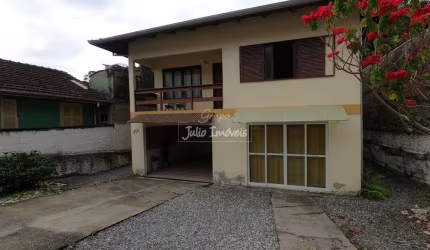 Casa à venda na Azambuja Brusque