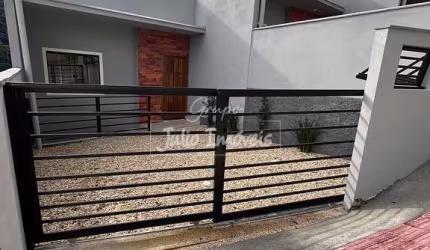 Sobrados Geminados no Bairro Paqueta Brusque