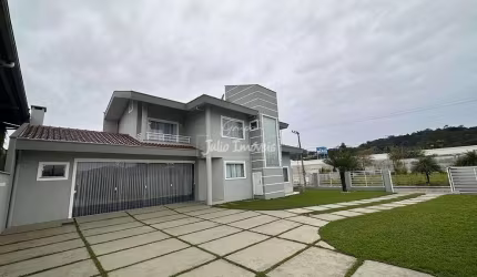 Casa alto padrão 3 dormitorios Centro Guabiruba