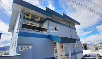 Apartamento 2 dormitórios sendo 1 suíte