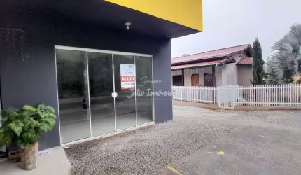 Sala para locação na Azambuja.
