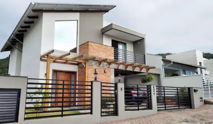 Casa Semi mobiliada 2 Quartos  1 Suíte em  Brusque