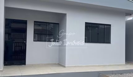 casa geminada 1 suíte 2 quartos Limoeiro Itajaí