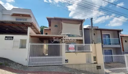Ssobrado geminado na Limeira em Brusque