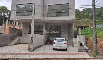 Casas Geminadas 2 suítes Nova Brasília em Brusque