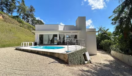 Casa alto padrão na São Pedro em Guabiruba