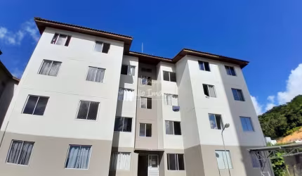 Apartamento semi mobiliado para locação na Limeira