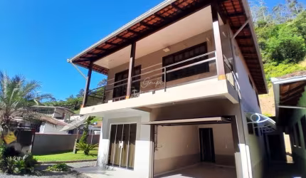 Casa para locação no bairro Poço Fundo