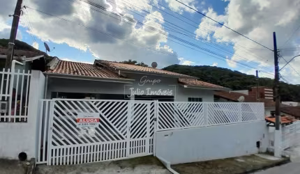 Casa para locação no bairro Limeira  Baixa
