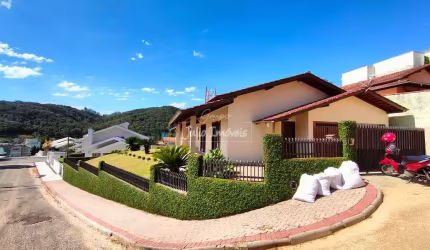 Casa 3 Dormitórios Guarani Brusque