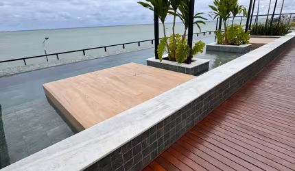 PRAIA DO BESSA - #joaopessoa #paraiba . Flat pronto para rentabilizar, com ampla varanda, possibilitando o aumento e aproveitamento do espaço. De frente a praia!