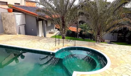 OPORTUNIDADE - Casa com Piscina à Venda - 130 m² - 2 Suítes - Bairro Altos de Caucaia (Caucaia do A