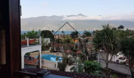 Vista Espetacular para o Mar e para Ilhabela - Casa à Venda - Praia do Arrastão - São Sebastião/SP
