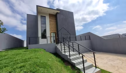 Casa em Condomínio fechado à Venda - 3 dormitórios sendo 1 suíte - 110m²  -  Próximo ao Cetro de Co