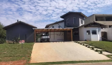 Casa à Venda - 3 Suítes - 282m² - Condomínio Terras de São Fernando - Bairro Pitas - Cotia/SP