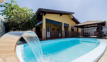 Casa Térrea com 3 quartos à venda, 244m², com piscina por R$ 1.350.000 - Residencial Central Park -