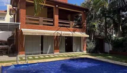 Casa à Venda - 4 dormitórios sendo 1 suíte - 1 home office -  354m² - Condomínio Jardim das Flores