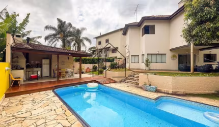Casa com 4 suítes  à venda, 242m² por R$ 1.700.000 - Condomínio Nova Higienópolis - Jardim do Golf