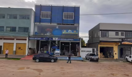 Loja para Locação em Cabo Frio, Vista Alegre (Tamoios), 1 suíte, 4 banheiros