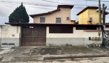 Casa para Venda em Rio das Ostras, Extensão do Bosque, 3 dormitórios, 1 suíte, 3 banheiros, 1 vaga