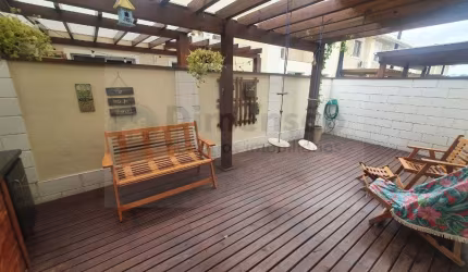 Casa à Venda de 3 dormitórios ( 1 suíte) - Morro das Pedras Florianópolis SC