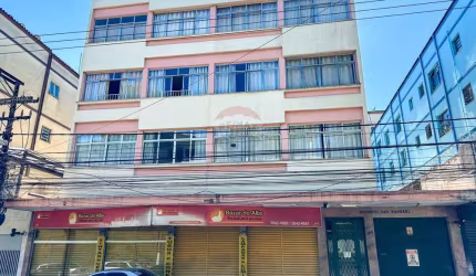 'Seu Novo Lar no Alto: Um apartamento com conforto e funcionalidade!'