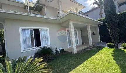 'Casa de Luxo na Tijuca, Teresópolis: Seu Refúgio Ideal'