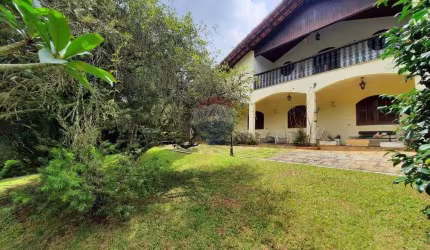 CASA À VENDA COM 4 QUARTOS, PISCINA, CASA DE CASEIRO E CANIL EM ALBUQUERQUE/TERESÓPOLIS