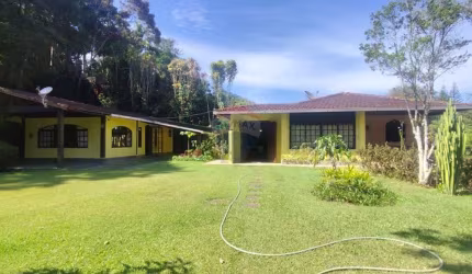 Casa de 2 quartos em vargem grande e casa de hóspede oportunidade!