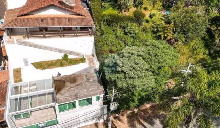 Casa com 3 quartos Próximo ao centro da cidade