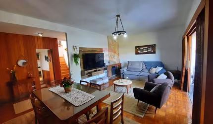 LINDA CASA DUPLEX À VENDA COM 5 QUARTOS NO BAIRRO DO ALTO