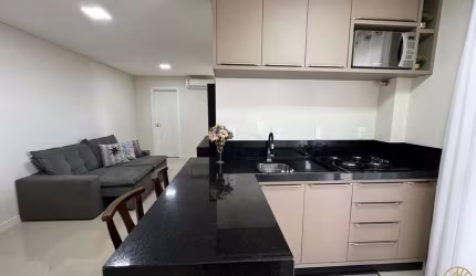 Aluga-se apartamento mobiliado à 400mts do mar no bairro Gravatá em Navegantes/SC
