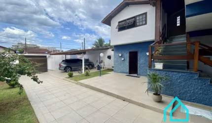 Casa com 4 suítes à venda no bairro Estufa 1  - Ubatuba SP