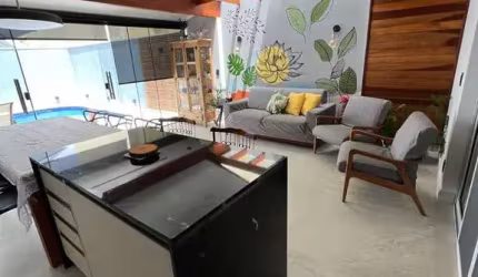 Casa com 3 suítes  em condomínio em Taubaté.