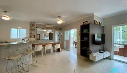 Cobertura Linear Espaçosa e Elegante com Vista para o Mar, 3 Suítes, à Venda na Praia Grande, Ubatuba - SP: Conforto, Luxo e Exclusividade
