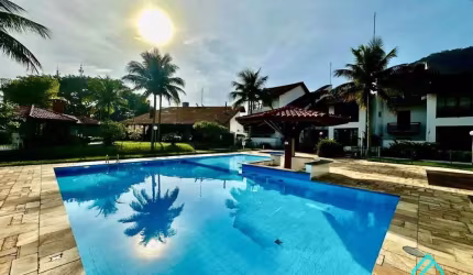 Apartamento reformado com 2 dormitórios a venda no Saco da ribeira Ubatuba SP