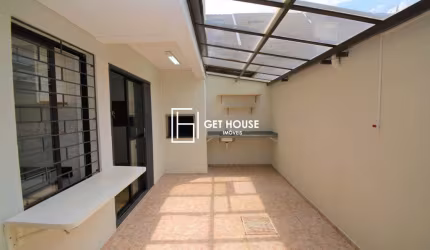 Casa em condomínio fechado com 3 quartos à venda na Rua Doutor Alfredo Vieira Barcelos, 808, Uberaba, Curitiba por R$ 730.000