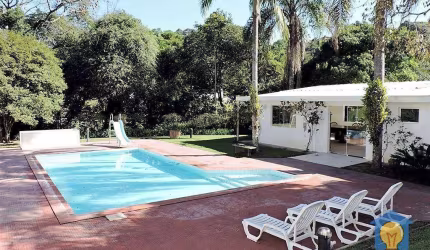 Casa com 4 dormitórios à venda, 804 m² por R$ 4.000.000,00 - Chácara de La Rocca - Carapicuíba/SP