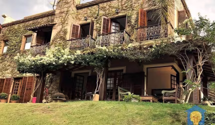 Casa com 3 dormitórios à venda, 532 m² por R$ 2.800.000,00 - Nova Fazendinha - Carapicuíba/SP