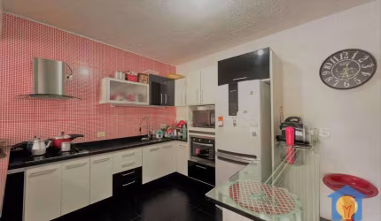 Casa com 3 dorms à Venda por R$ 499.000 - Jardim Sílvia - Centro Embu das Artes/SP