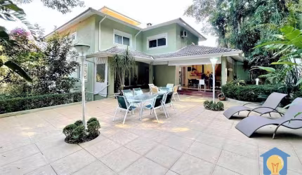 Casa com 5 Suítes à Venda, a.c 553 m² por R$ .990.000 - Forest Hills - Cotia/SP
