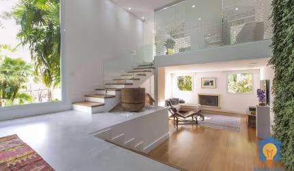 Casa com 5 Suítes à Venda, ac. 518 m² por R$ 5.400.000 - Jardim Mediterrâneo - Cotia/SP